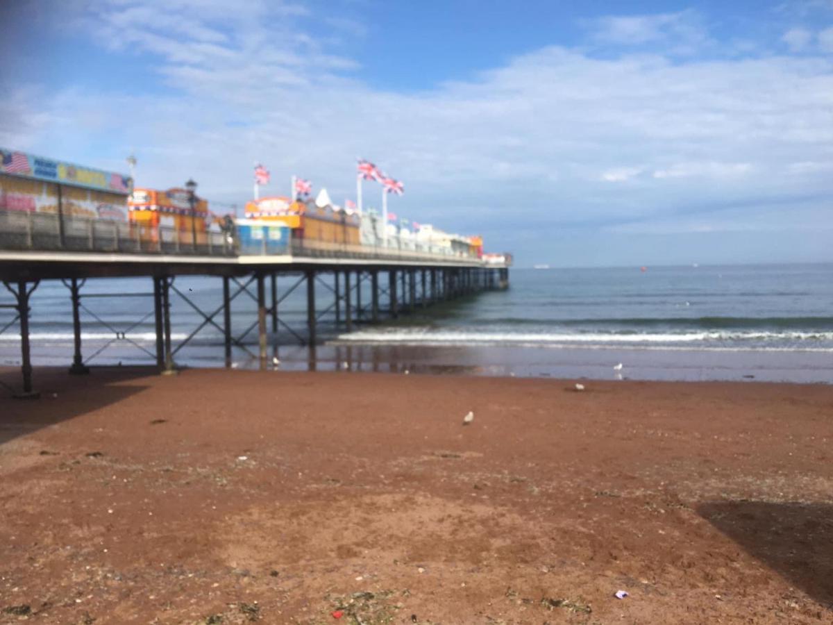 Singer House: Seafront Garden Flat with Parking Apartment Paignton Exterior photo